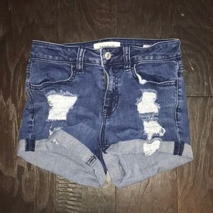 Pacsun Heavily Distressed super stretch shortie 24